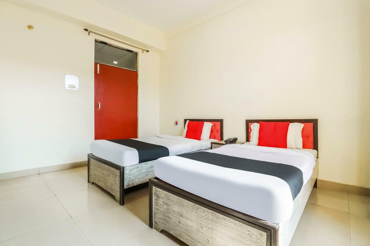 Capital O 60233 Brij Ki Rasoi Deluxe Lucknow Exterior photo