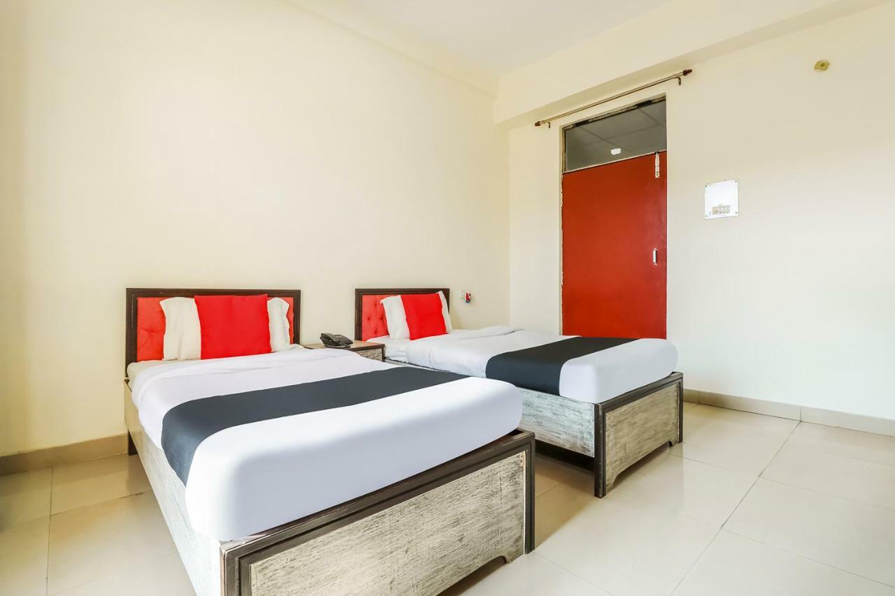 Capital O 60233 Brij Ki Rasoi Deluxe Lucknow Exterior photo